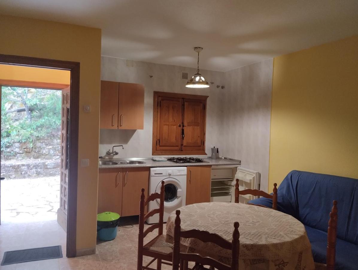 מירנדה דל קסטניאר Apartamentos Condado De Miranda מראה חיצוני תמונה