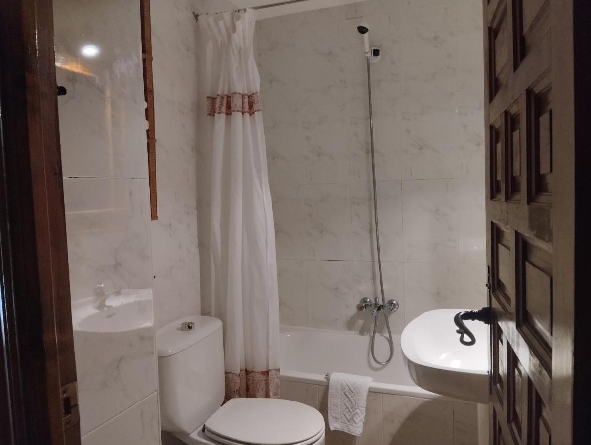 מירנדה דל קסטניאר Apartamentos Condado De Miranda מראה חיצוני תמונה